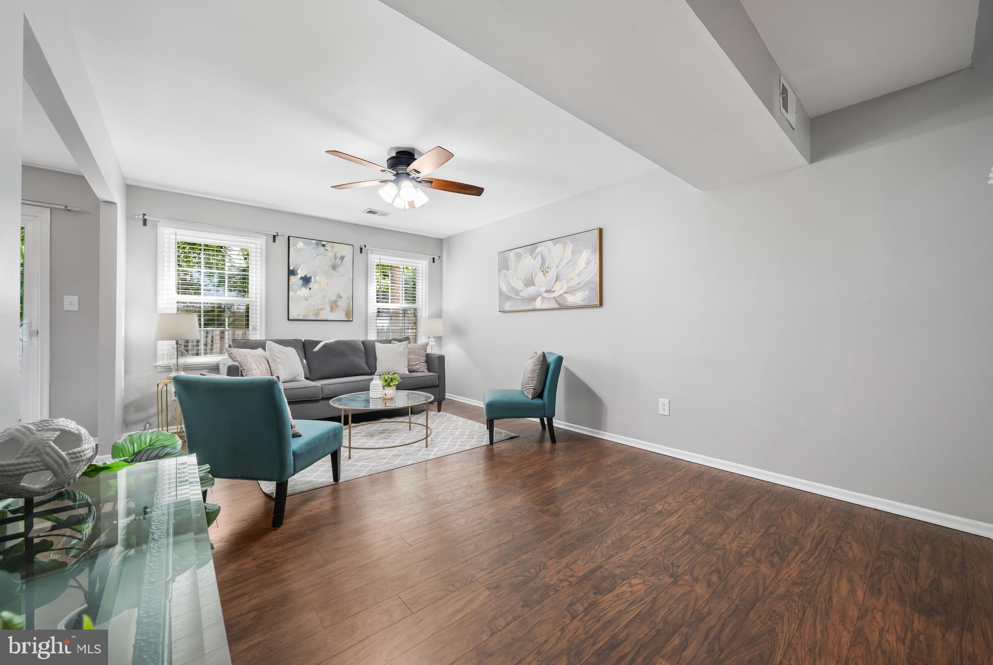 NEWINGTON STATION - Residential