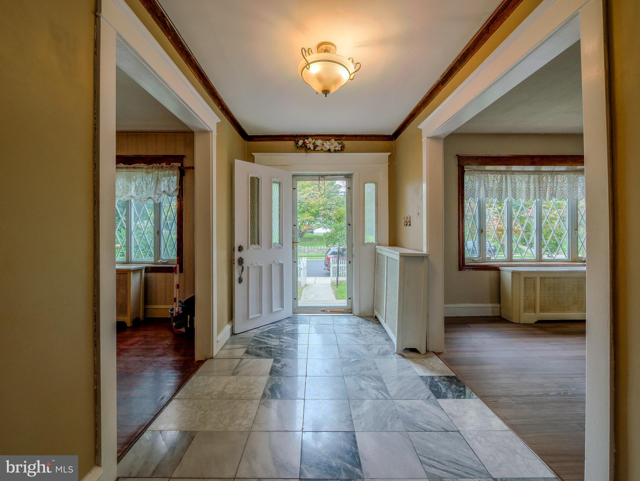 705 EDMONDS AVENUE