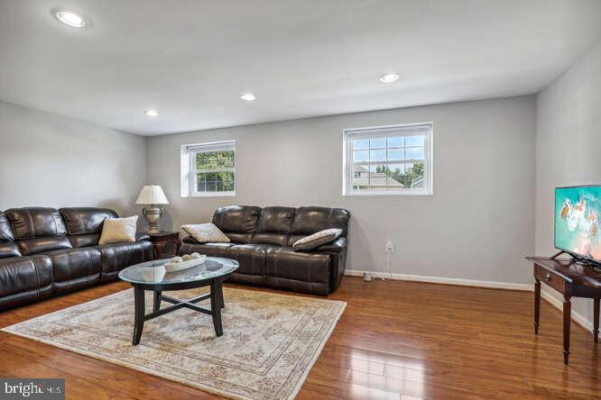 ARMFIELD FARMS - Residential