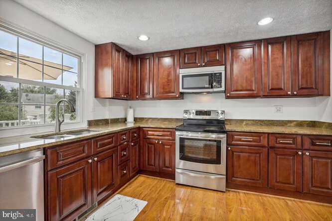 ARMFIELD FARMS - Residential