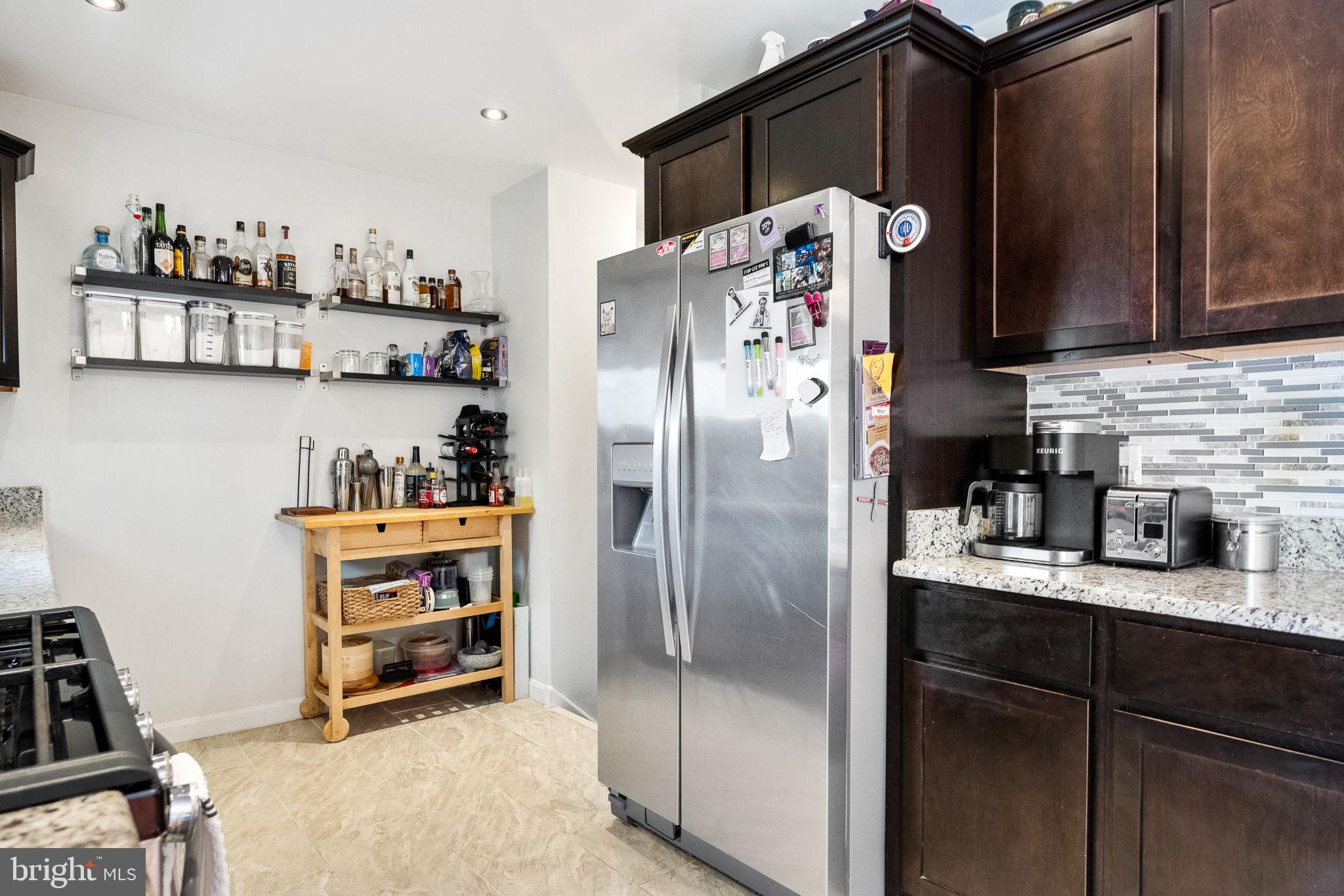 LOISDALE ESTATES - Residential