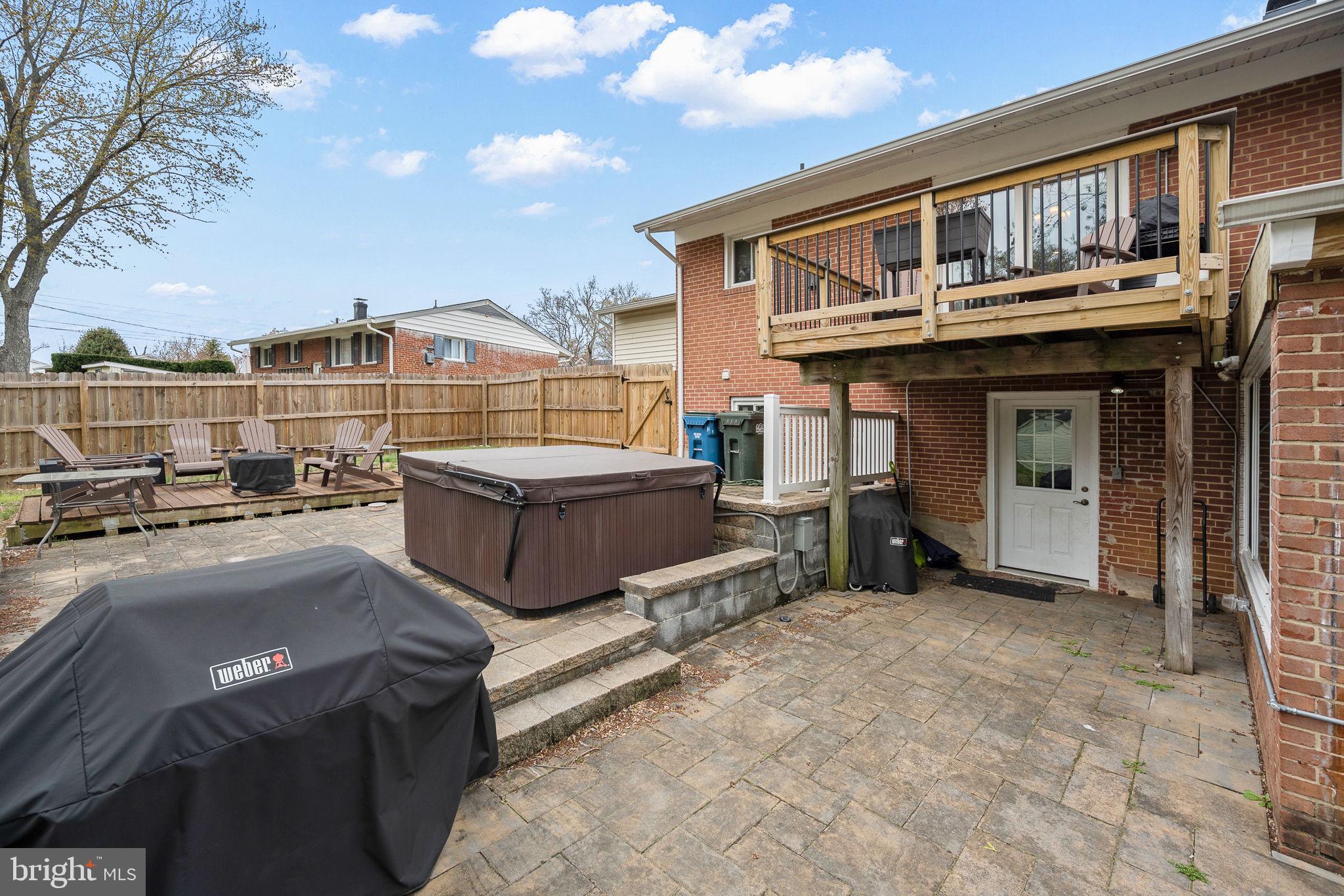 LOISDALE ESTATES - Residential