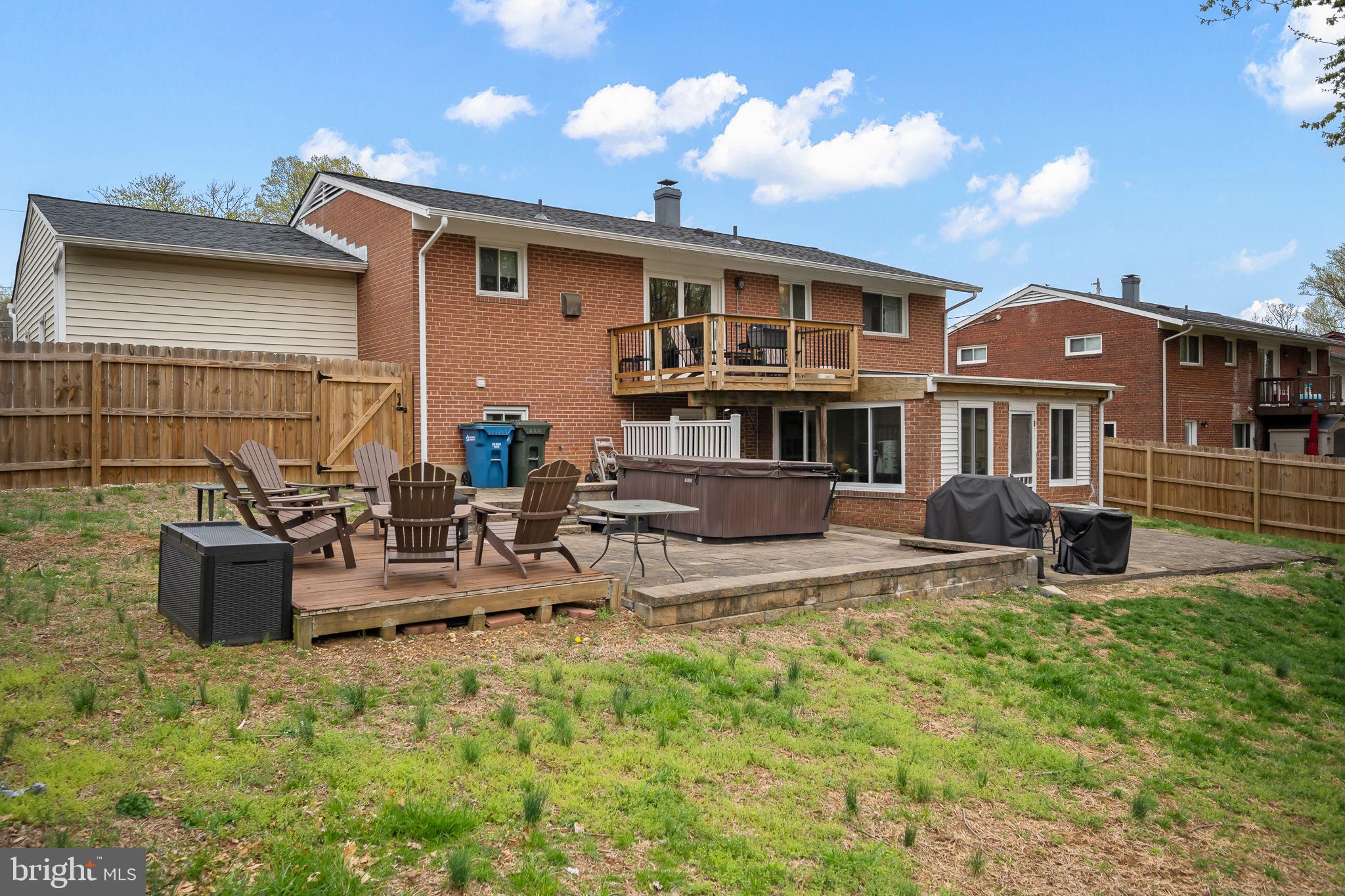 LOISDALE ESTATES - Residential