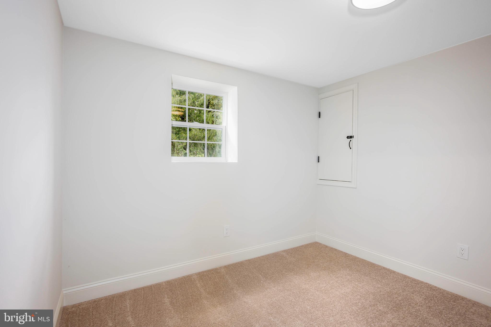 MONROVIA - Residential