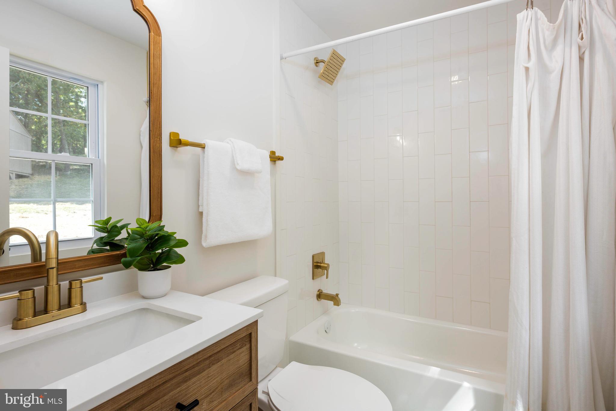 MONROVIA - Residential