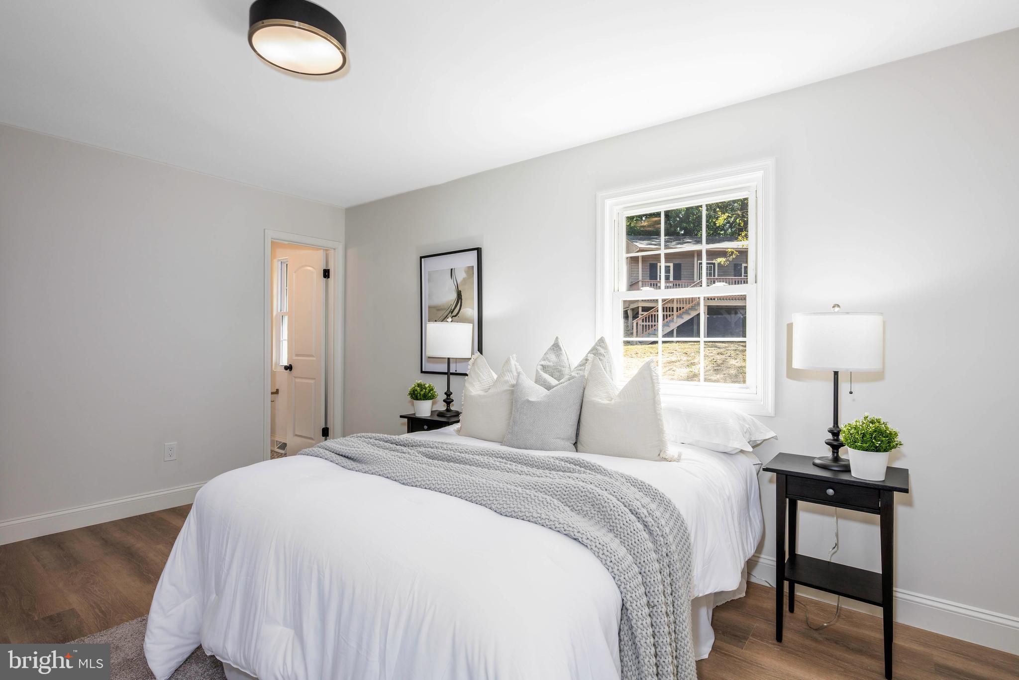 MONROVIA - Residential