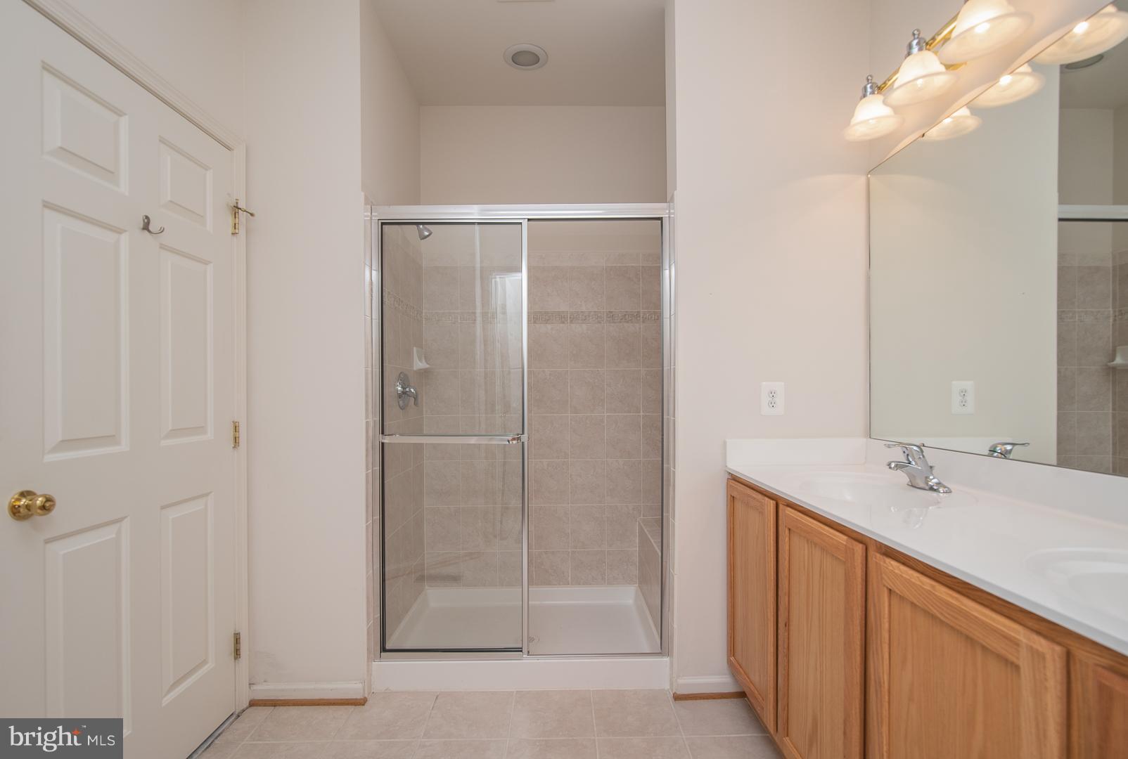 VIRGINIA HERITAGE AT LEE'S PARK - Residential