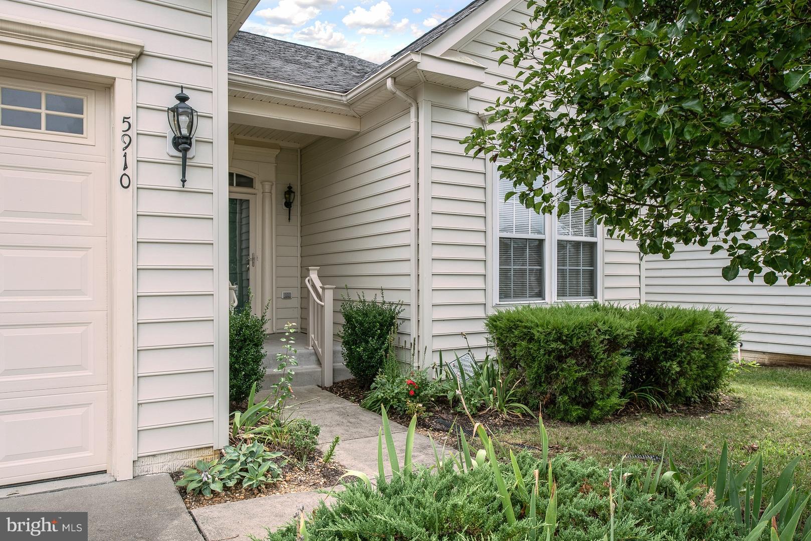 VIRGINIA HERITAGE AT LEE'S PARK - Residential