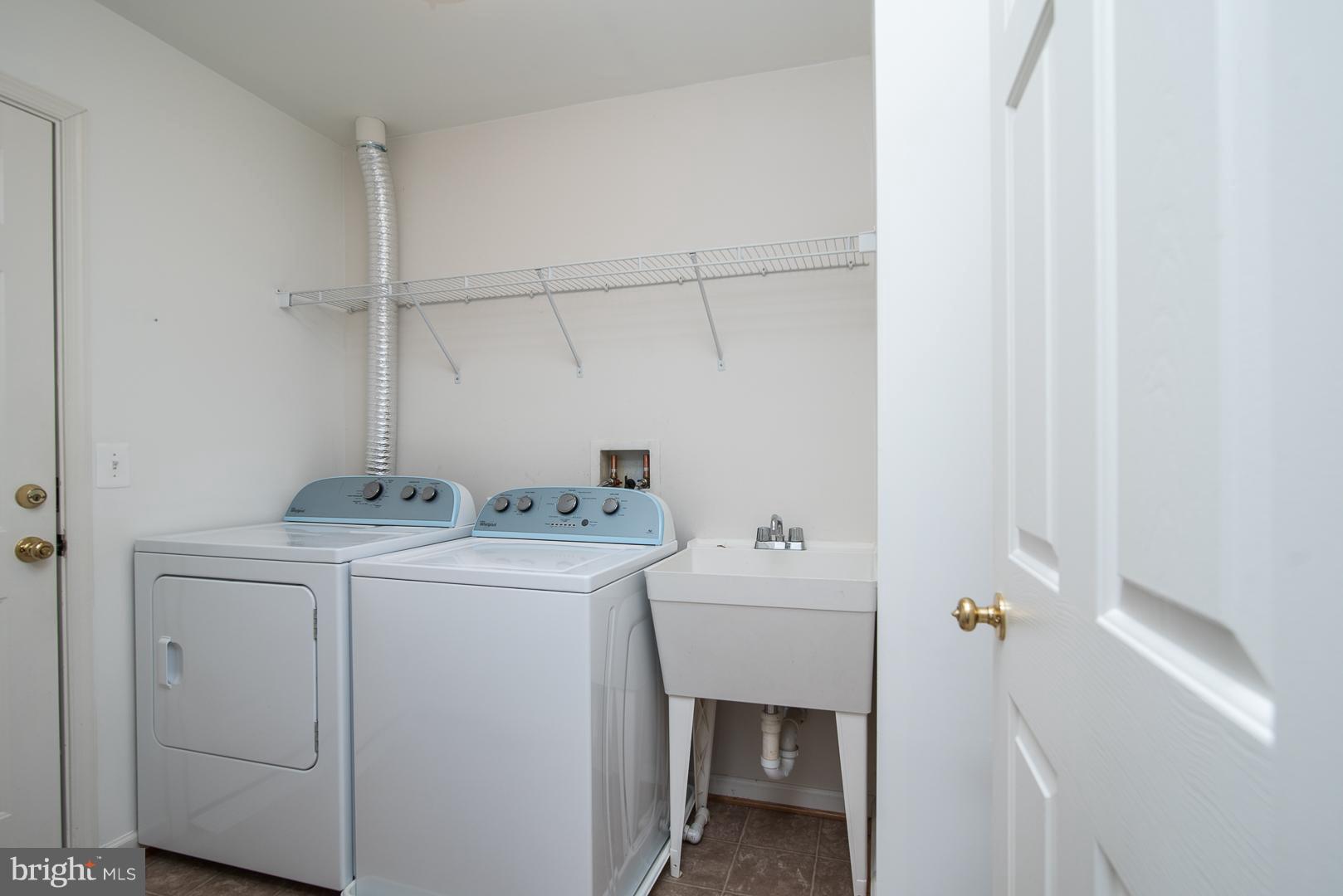 VIRGINIA HERITAGE AT LEE'S PARK - Residential