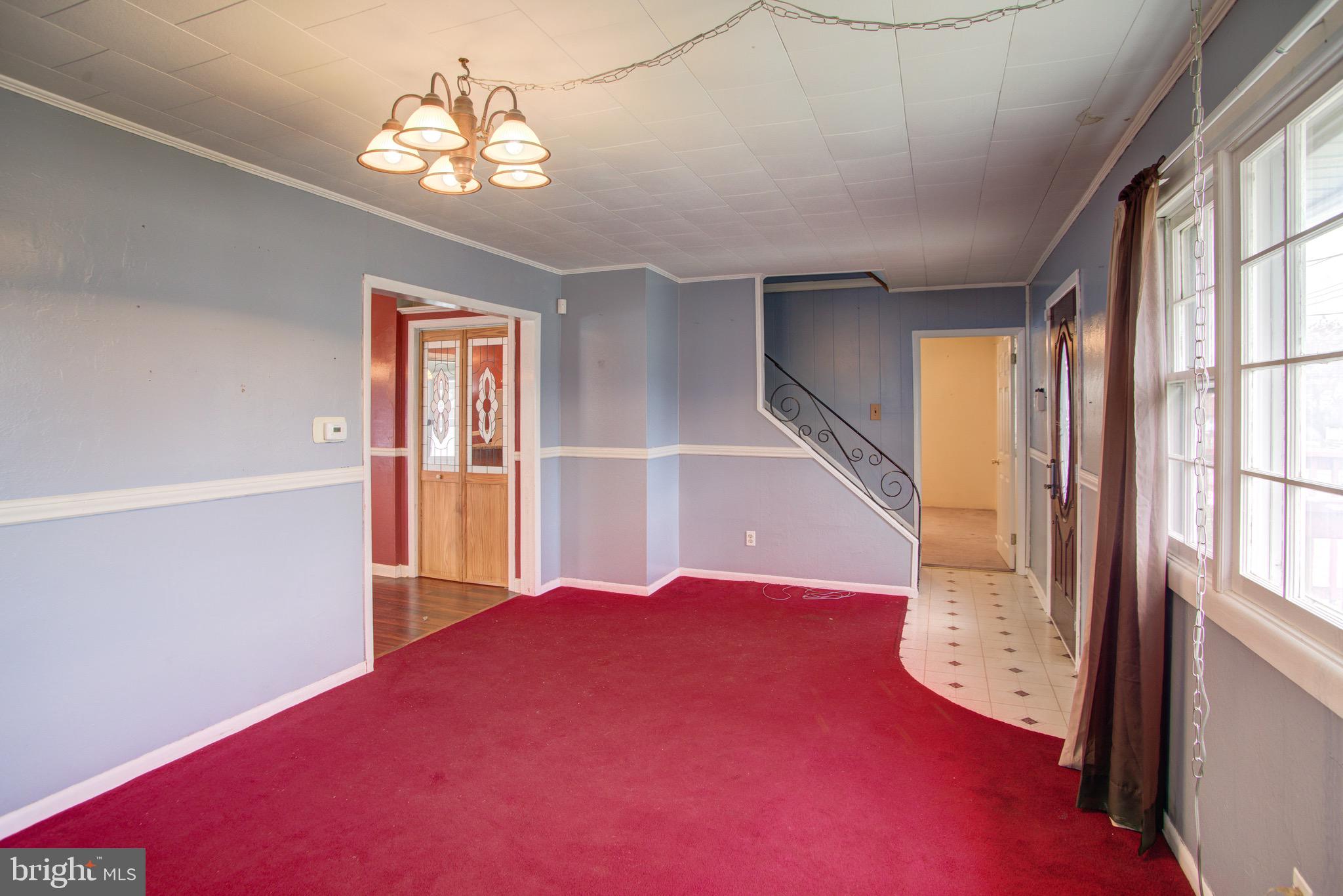 825 DEVENNEY DRIVE