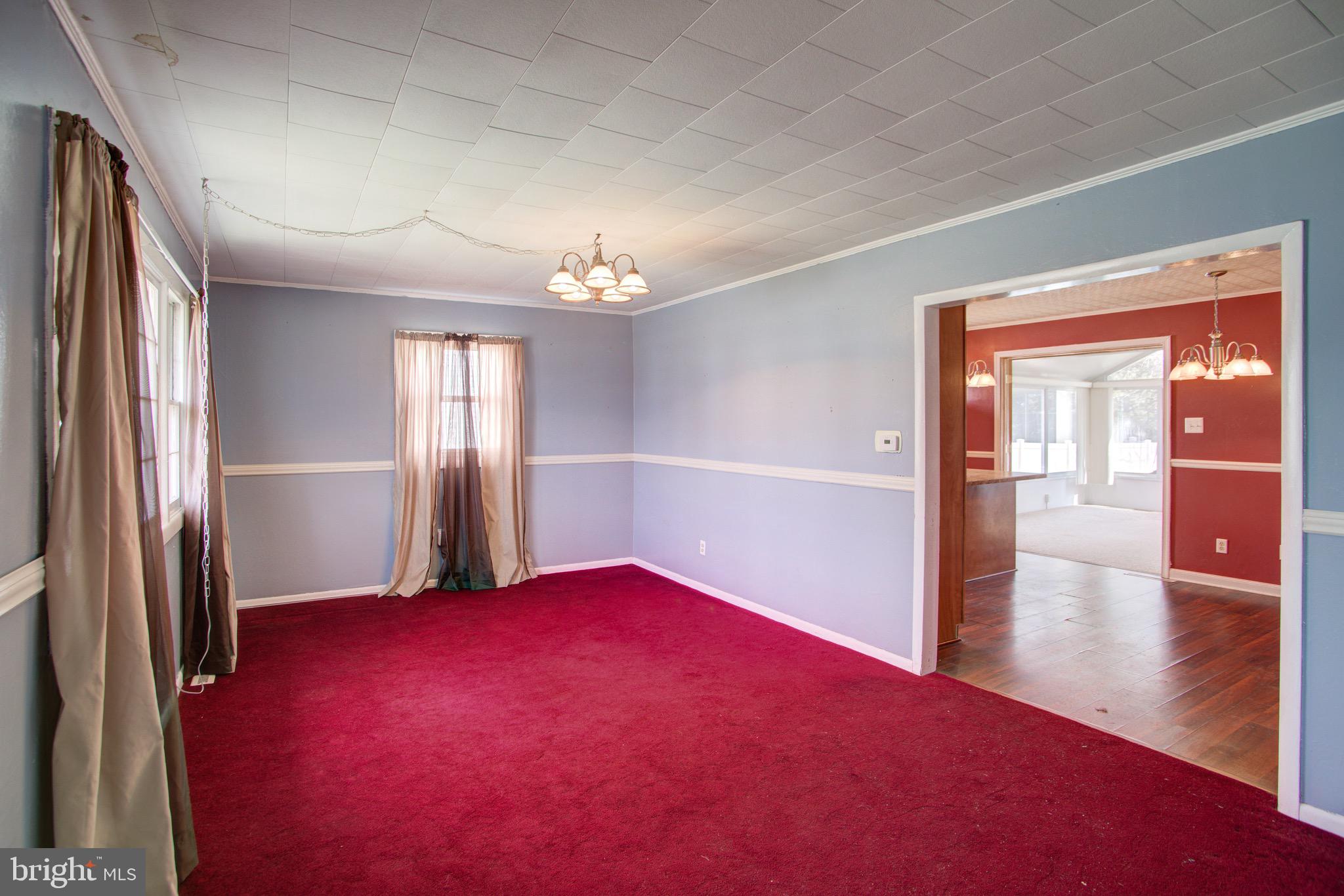 825 DEVENNEY DRIVE