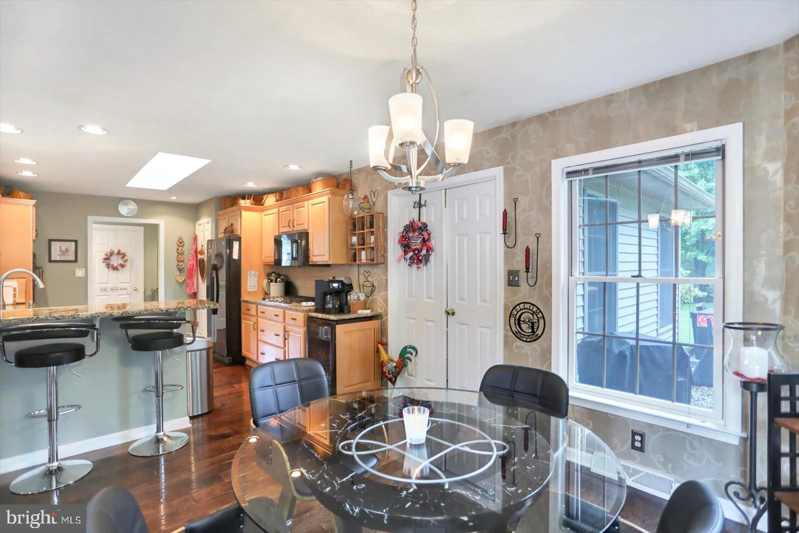 York, Pennsylvania 17406, United States, 3 Bedrooms Bedrooms, ,3 BathroomsBathrooms,Residential,Pending,135722