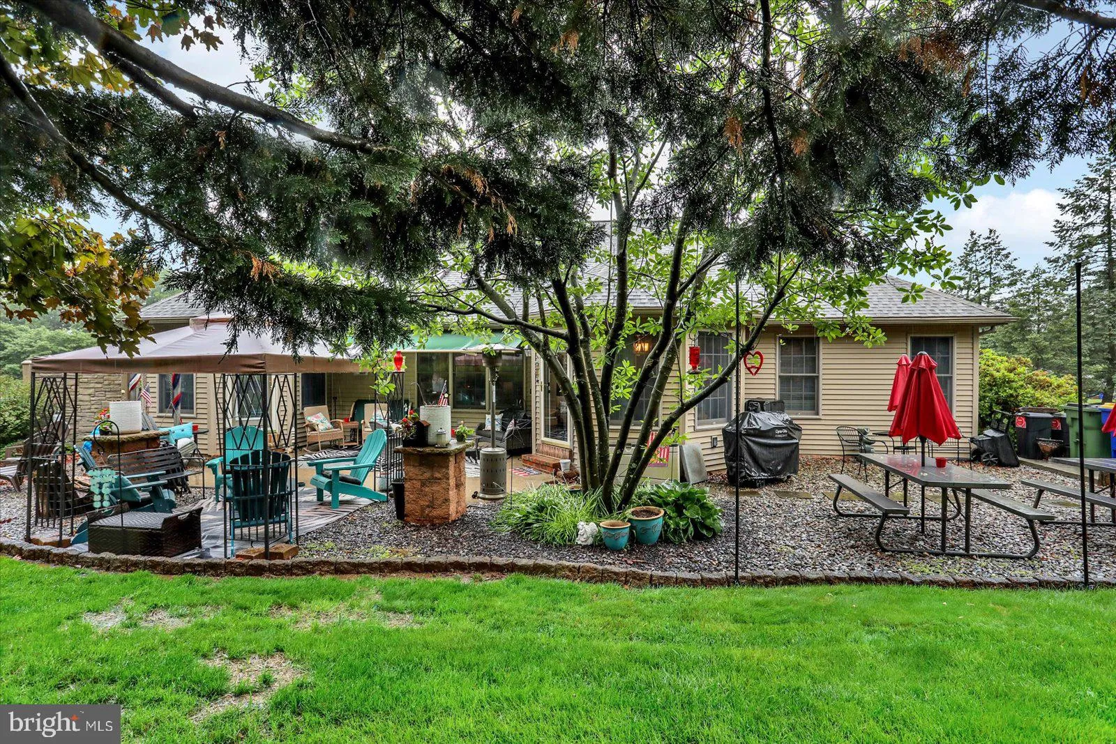 York, Pennsylvania 17406, United States, 3 Bedrooms Bedrooms, ,3 BathroomsBathrooms,Residential,Pending,135722