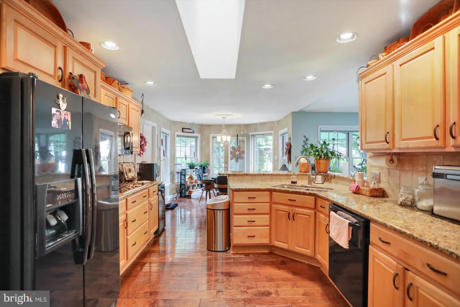 York, Pennsylvania 17406, United States, 3 Bedrooms Bedrooms, ,3 BathroomsBathrooms,Residential,Pending,135722