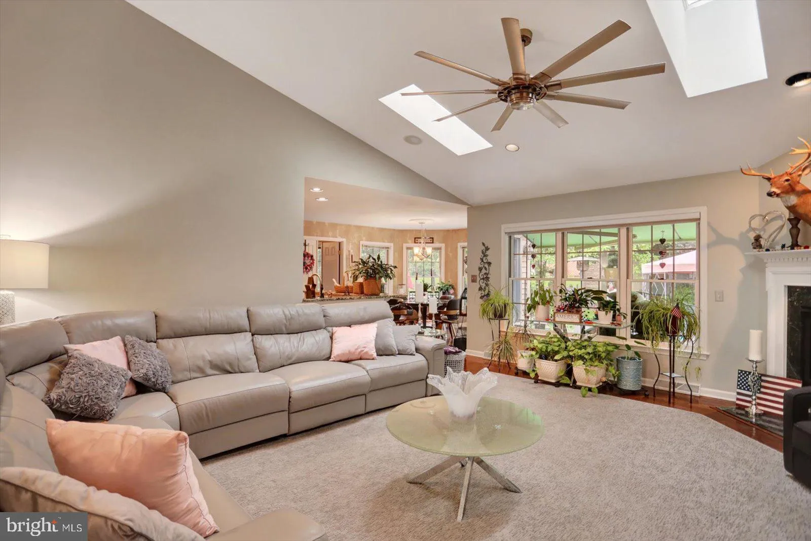 York, Pennsylvania 17406, United States, 3 Bedrooms Bedrooms, ,3 BathroomsBathrooms,Residential,Pending,135722