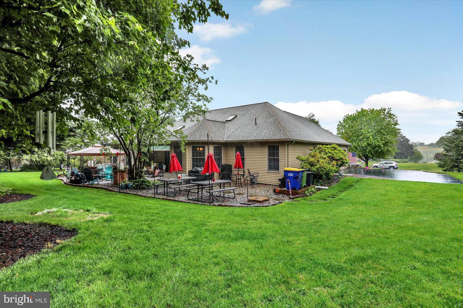 York, Pennsylvania 17406, United States, 3 Bedrooms Bedrooms, ,3 BathroomsBathrooms,Residential,Pending,135722