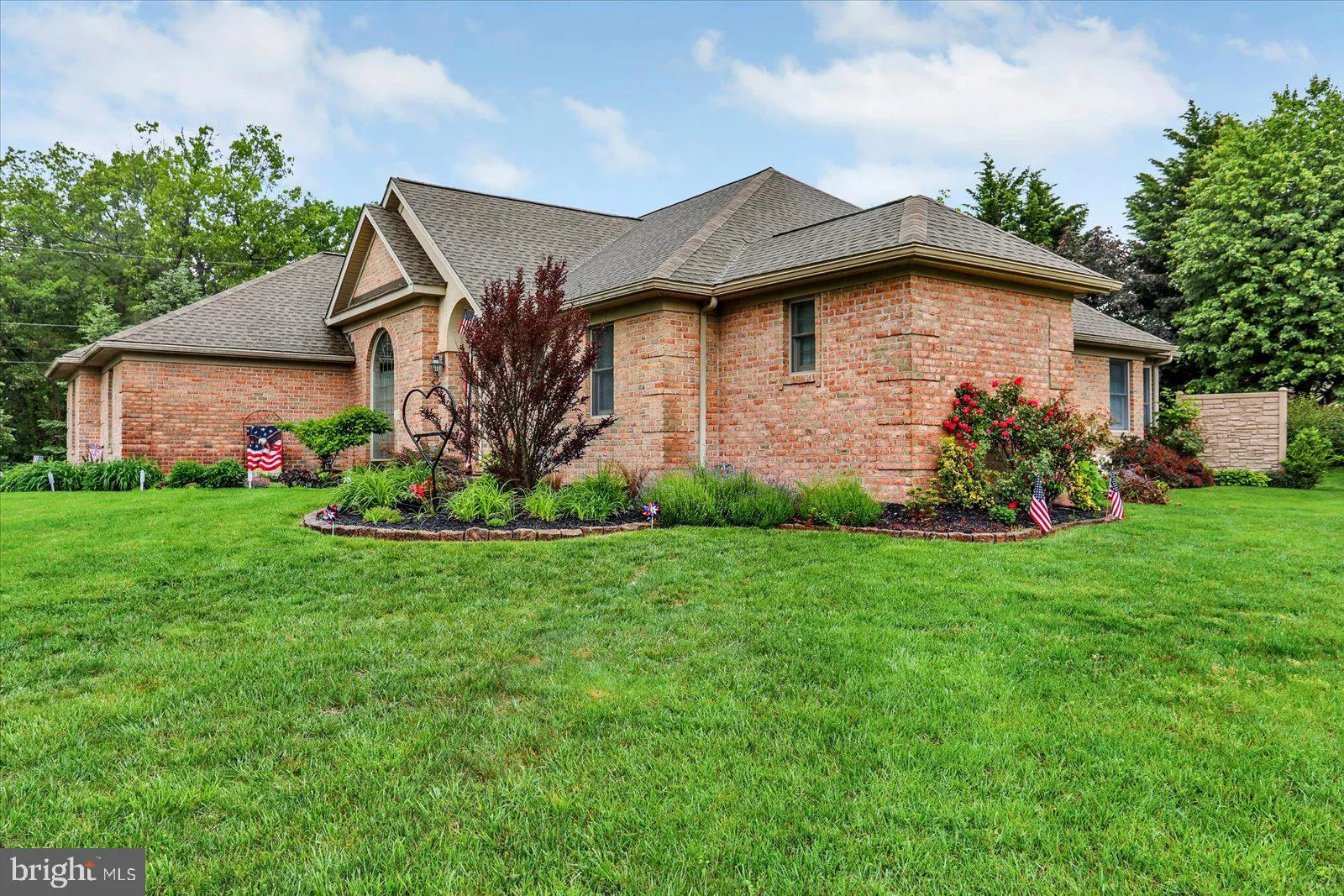 York, Pennsylvania 17406, United States, 3 Bedrooms Bedrooms, ,3 BathroomsBathrooms,Residential,Pending,135722