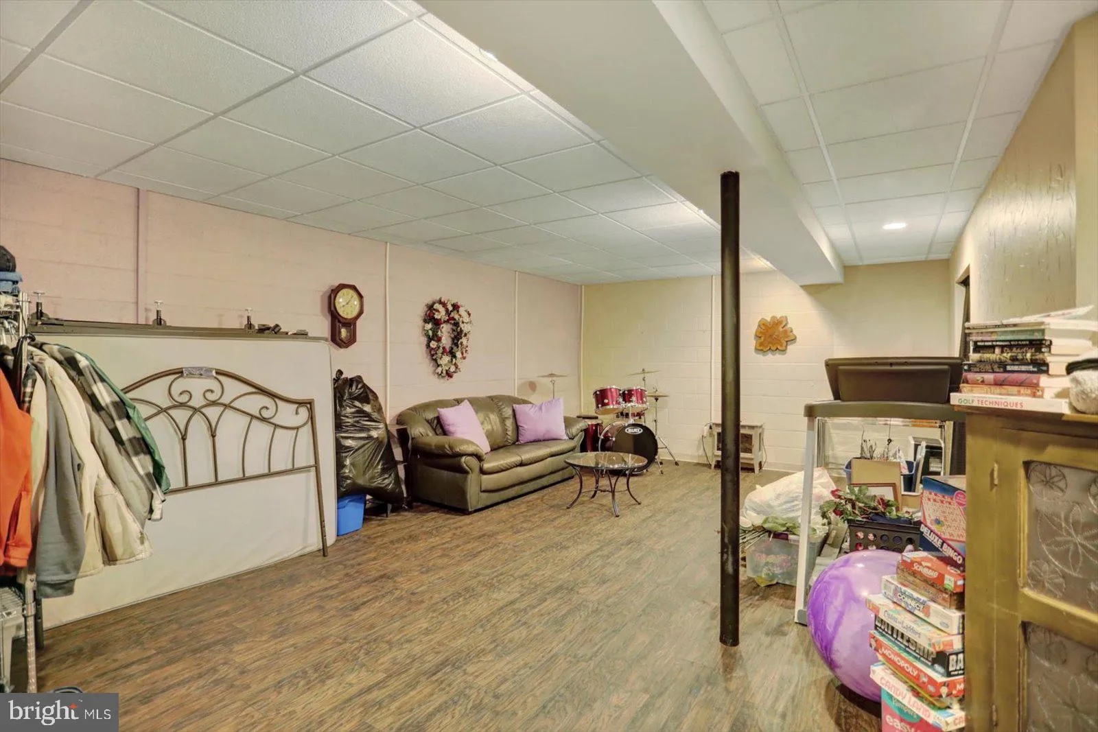 York, Pennsylvania 17406, United States, 3 Bedrooms Bedrooms, ,3 BathroomsBathrooms,Residential,Pending,135722