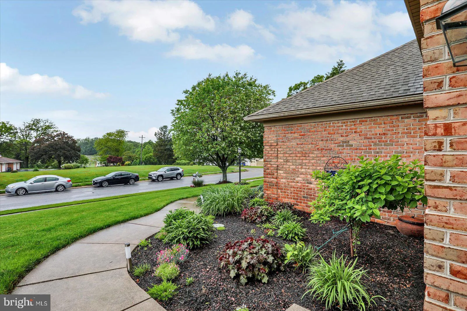 York, Pennsylvania 17406, United States, 3 Bedrooms Bedrooms, ,3 BathroomsBathrooms,Residential,Pending,135722