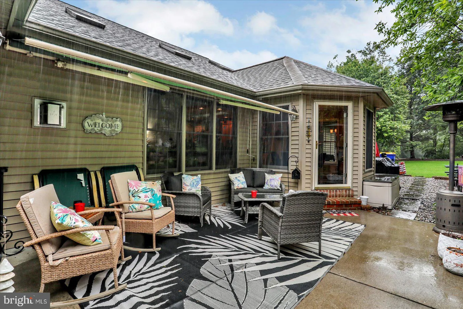 York, Pennsylvania 17406, United States, 3 Bedrooms Bedrooms, ,3 BathroomsBathrooms,Residential,Pending,135722