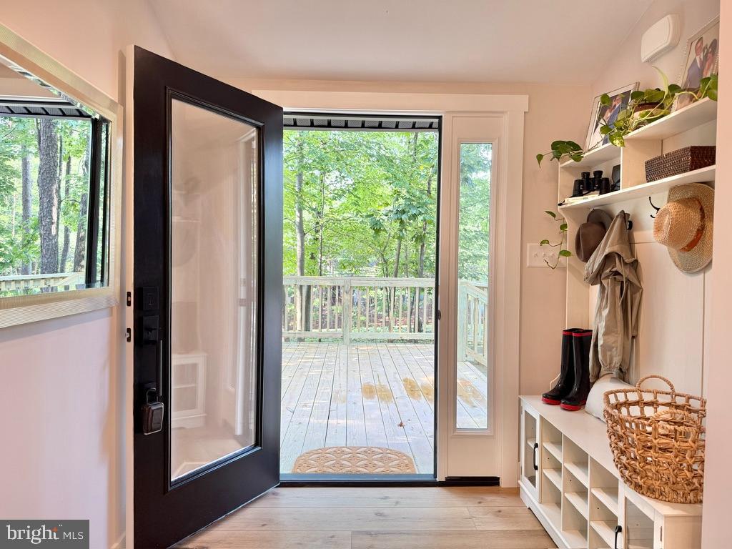 842 TUCKAHOE TRAIL