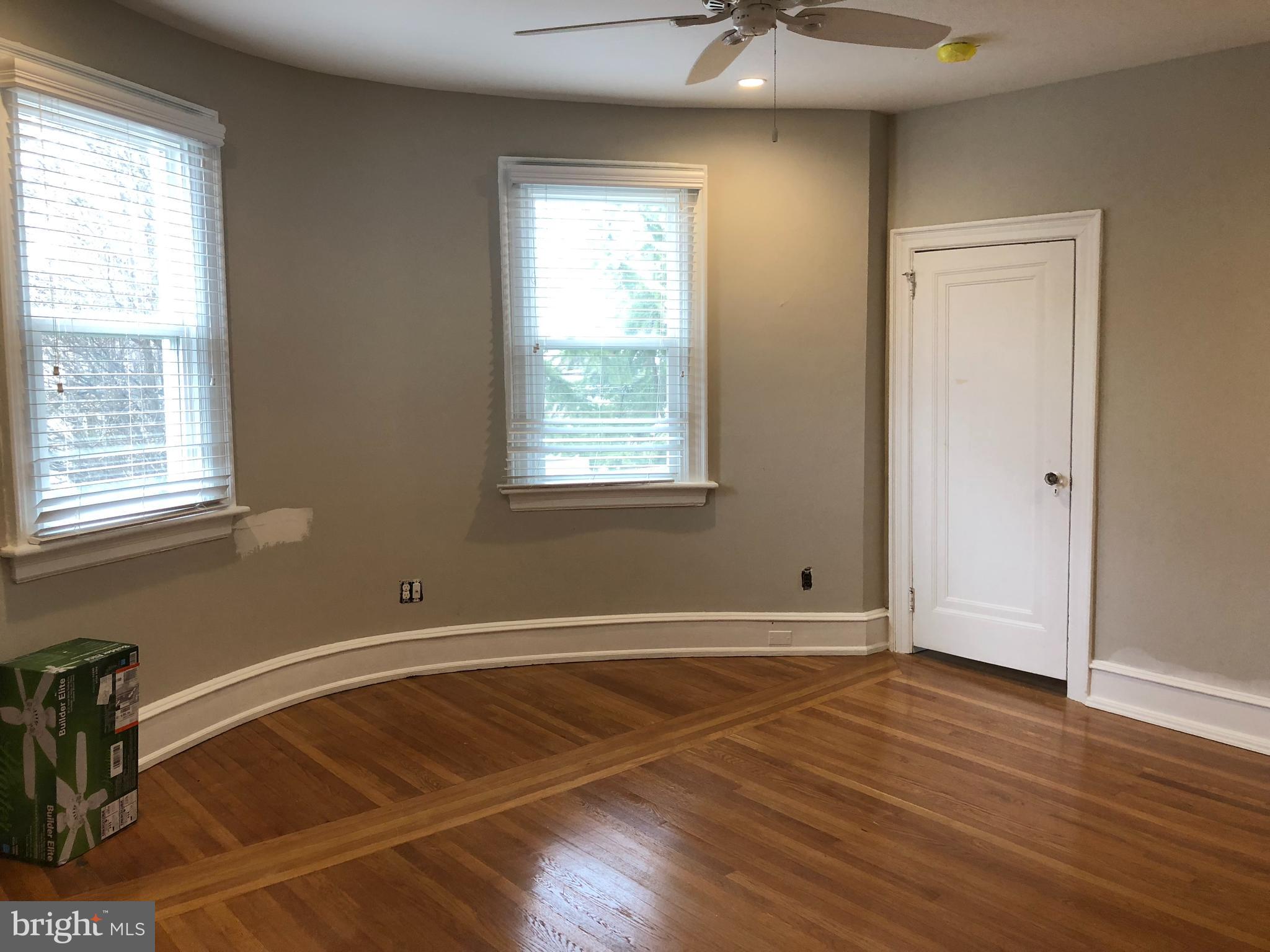 JENKINTOWN - Commercial Sale