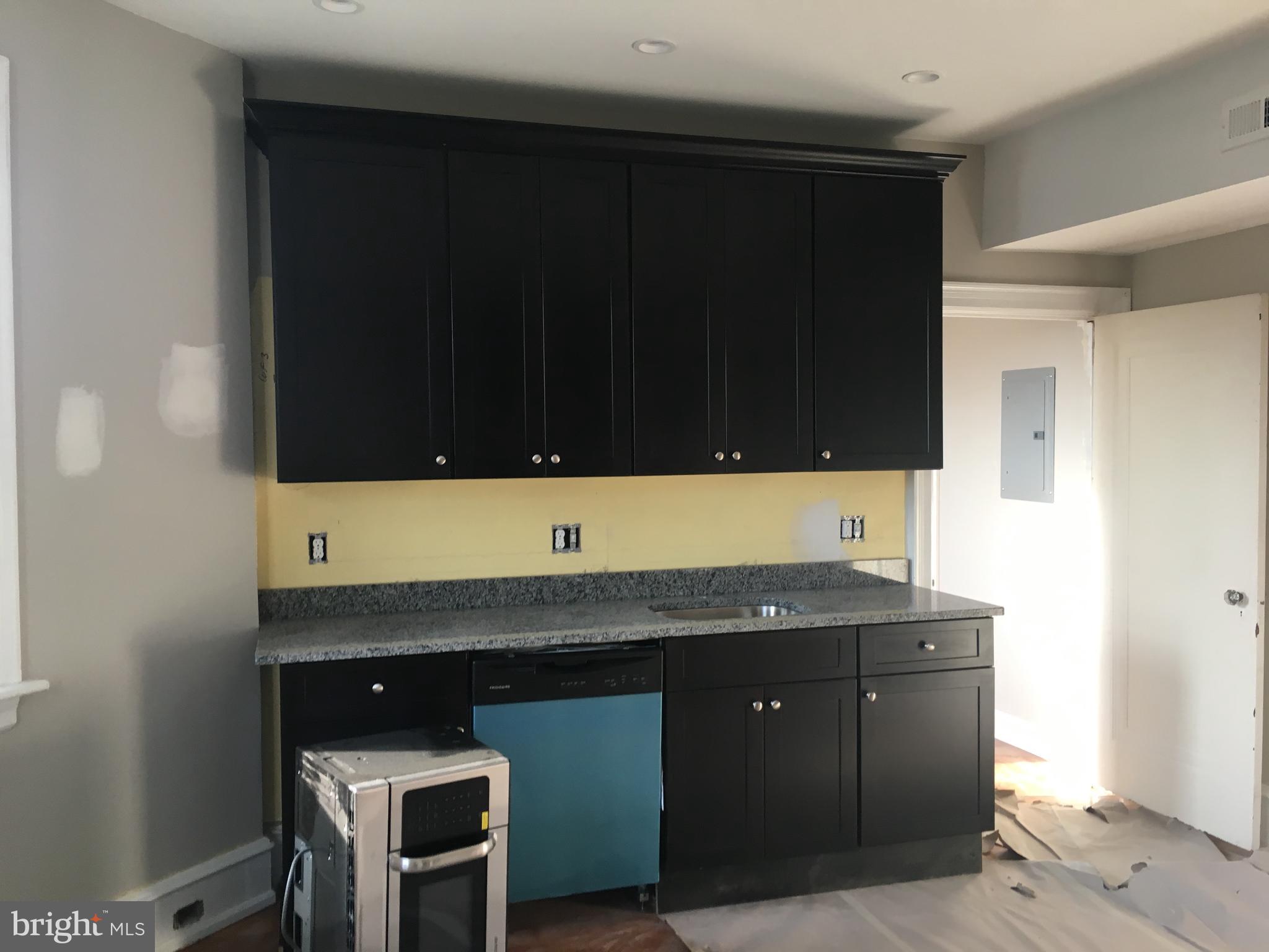 JENKINTOWN - Commercial Sale