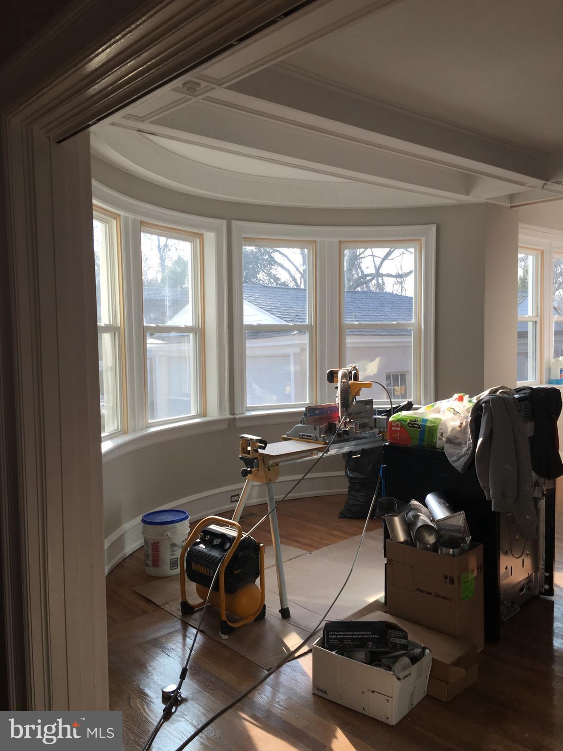 JENKINTOWN - Commercial Sale