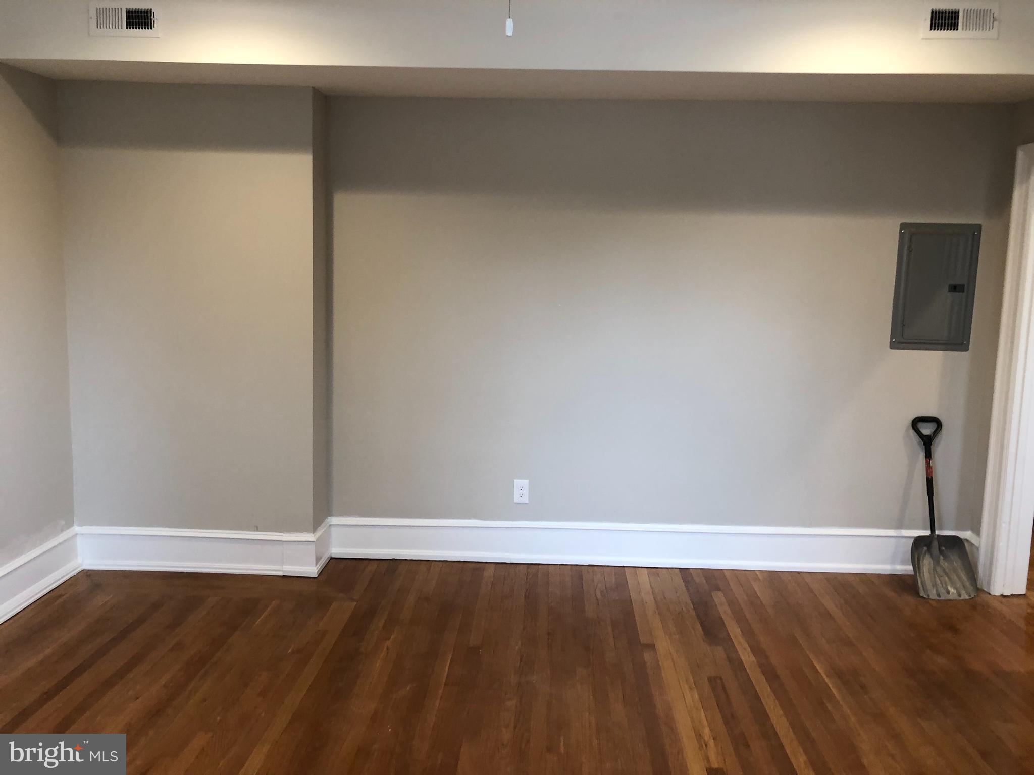 JENKINTOWN - Commercial Sale