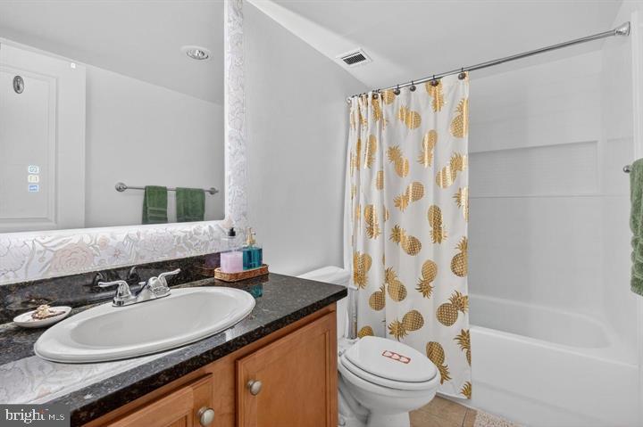 MICA AT SILVER SPRING METRO - Residential