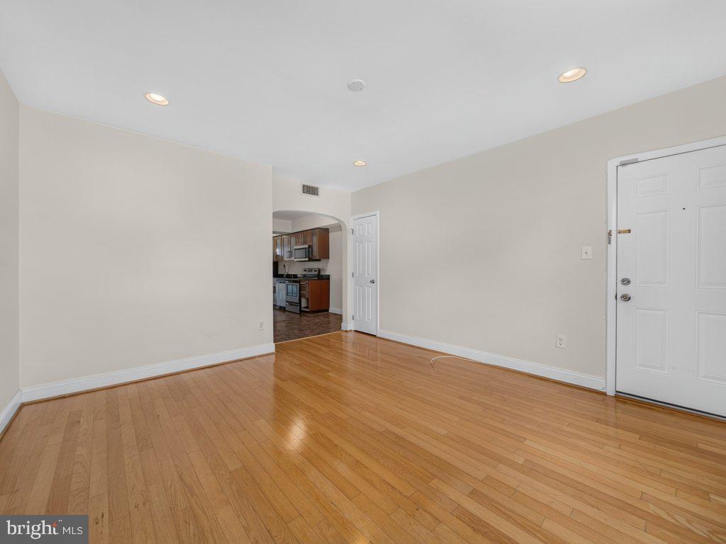 1333 ADAMS STREET NE 3