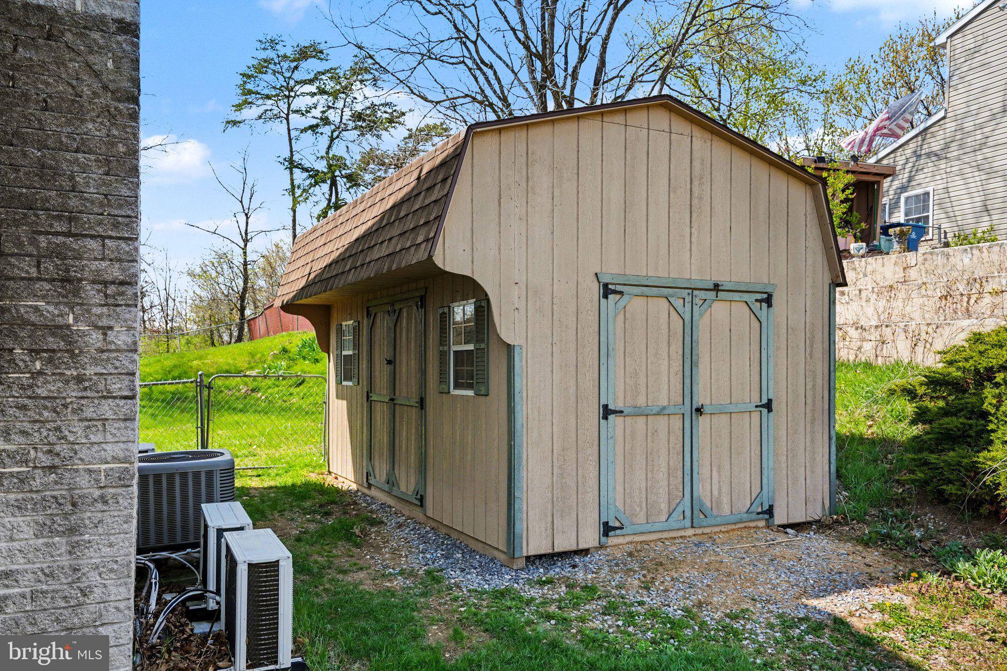 KINGSBROOK - Residential