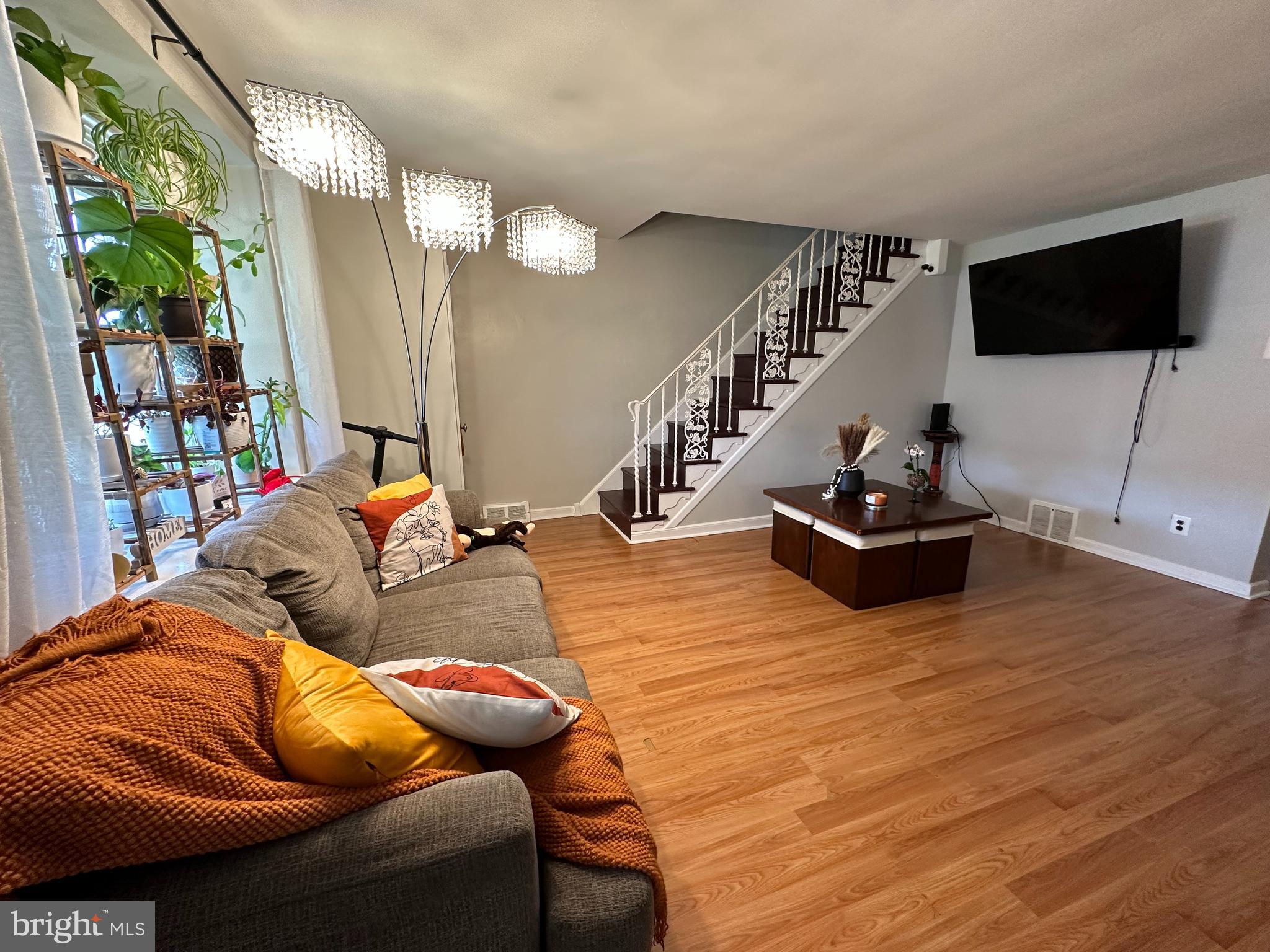 CASTOR GARDENS - Residential