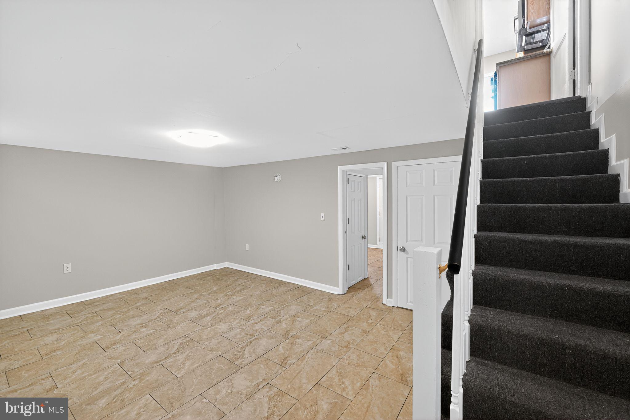 RAMBLEWOOD - Residential