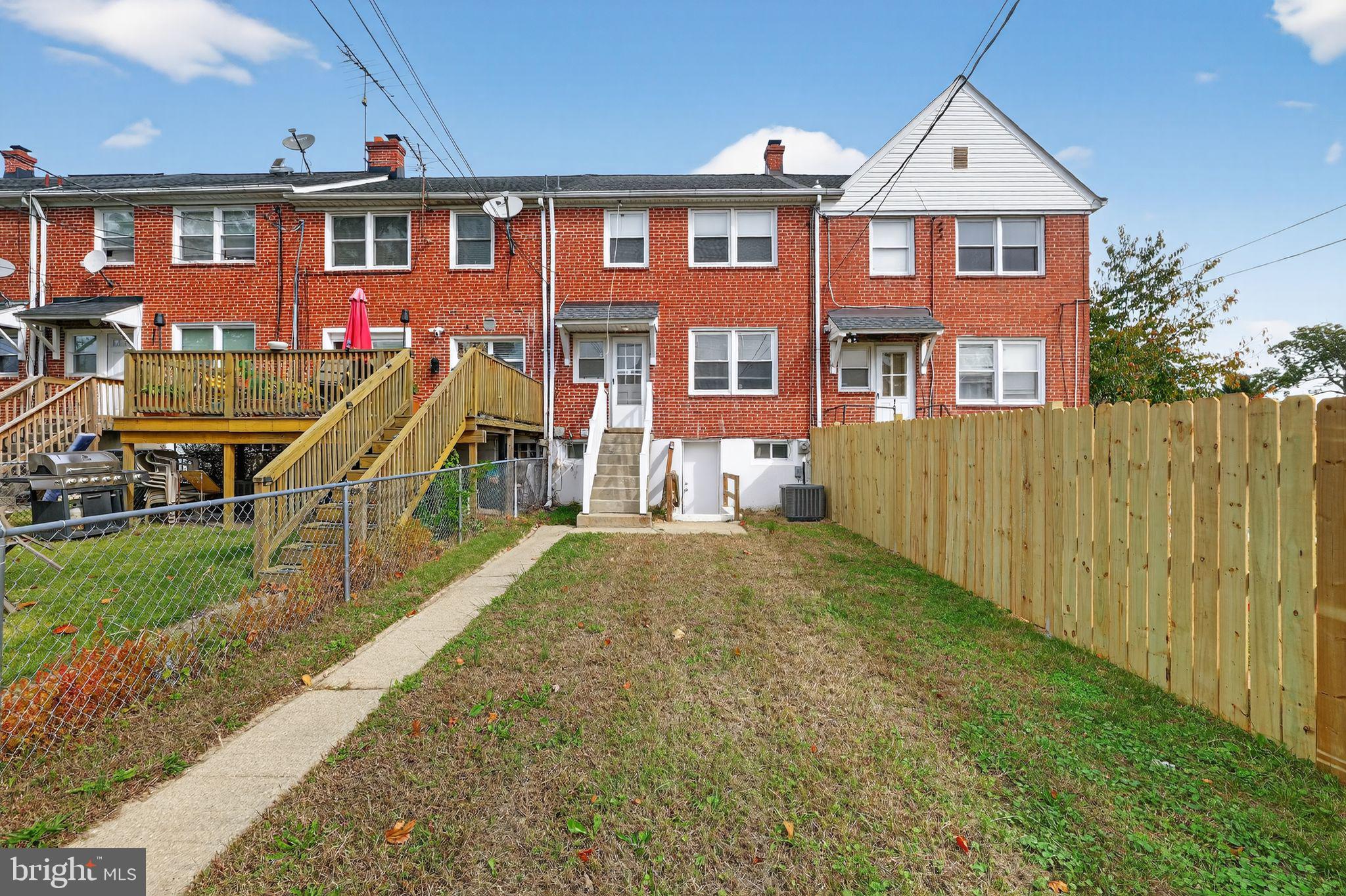 RAMBLEWOOD - Residential