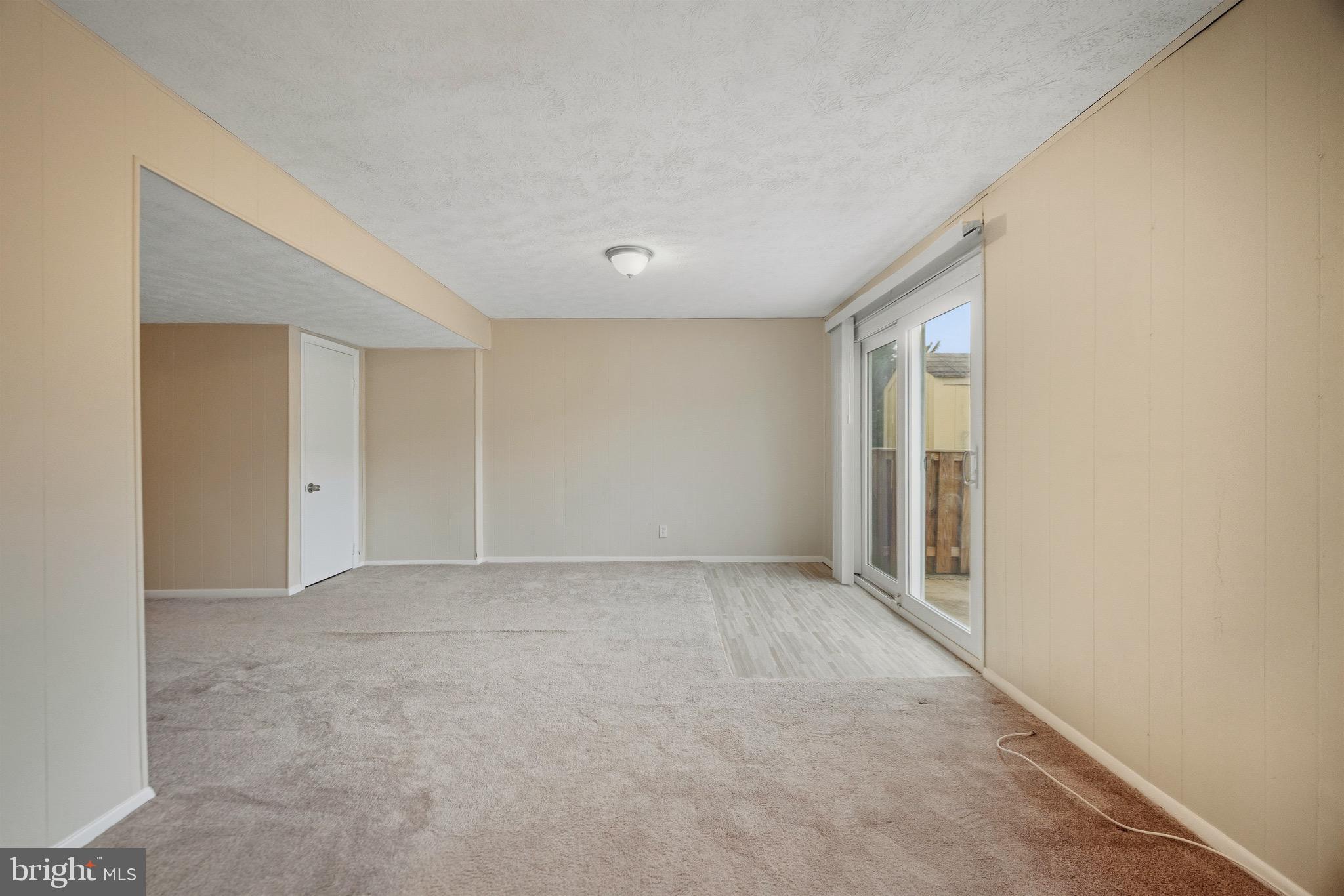 SHADY GROVE VILLAGE - Residential