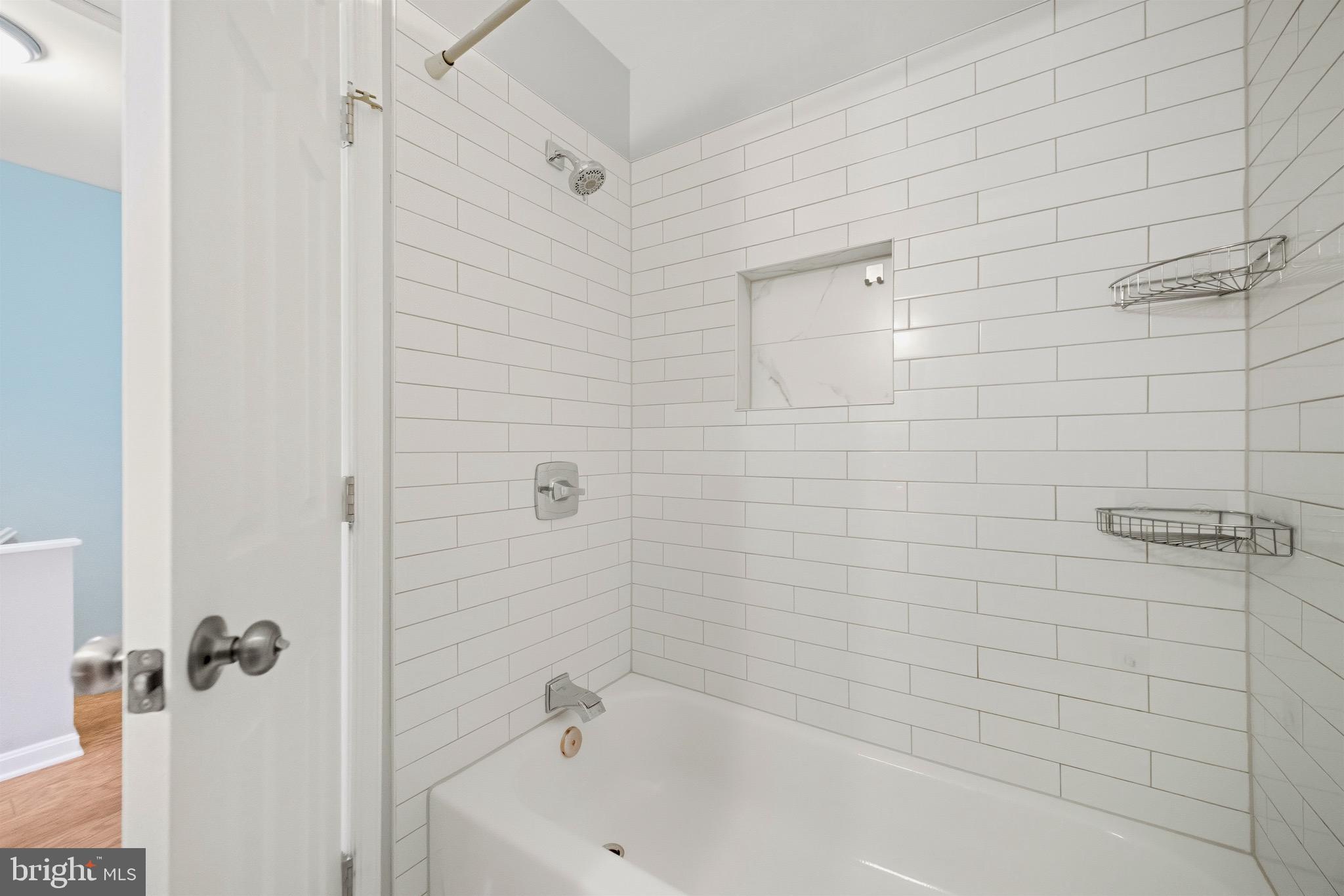 SHADY GROVE VILLAGE - Residential