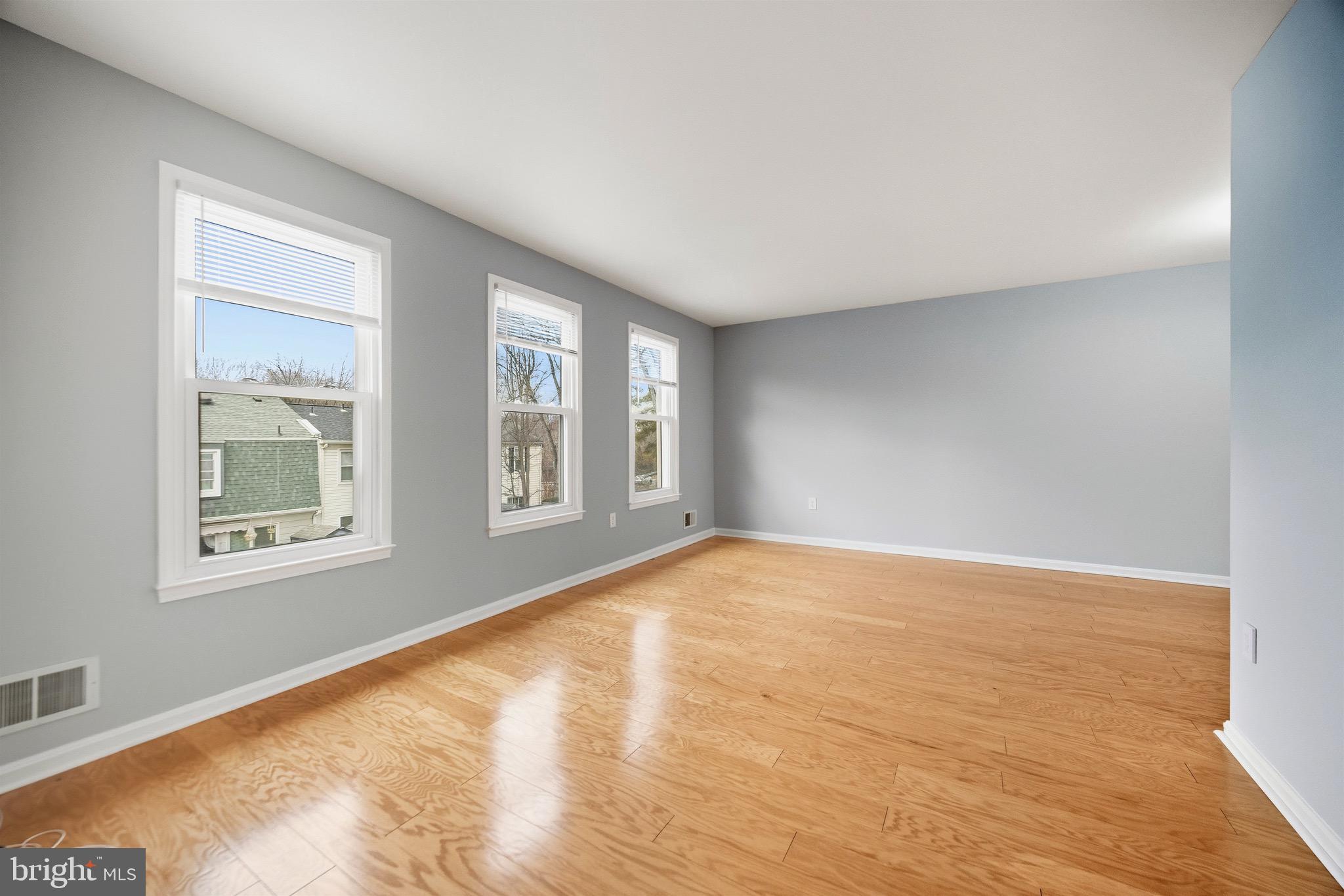 SHADY GROVE VILLAGE - Residential