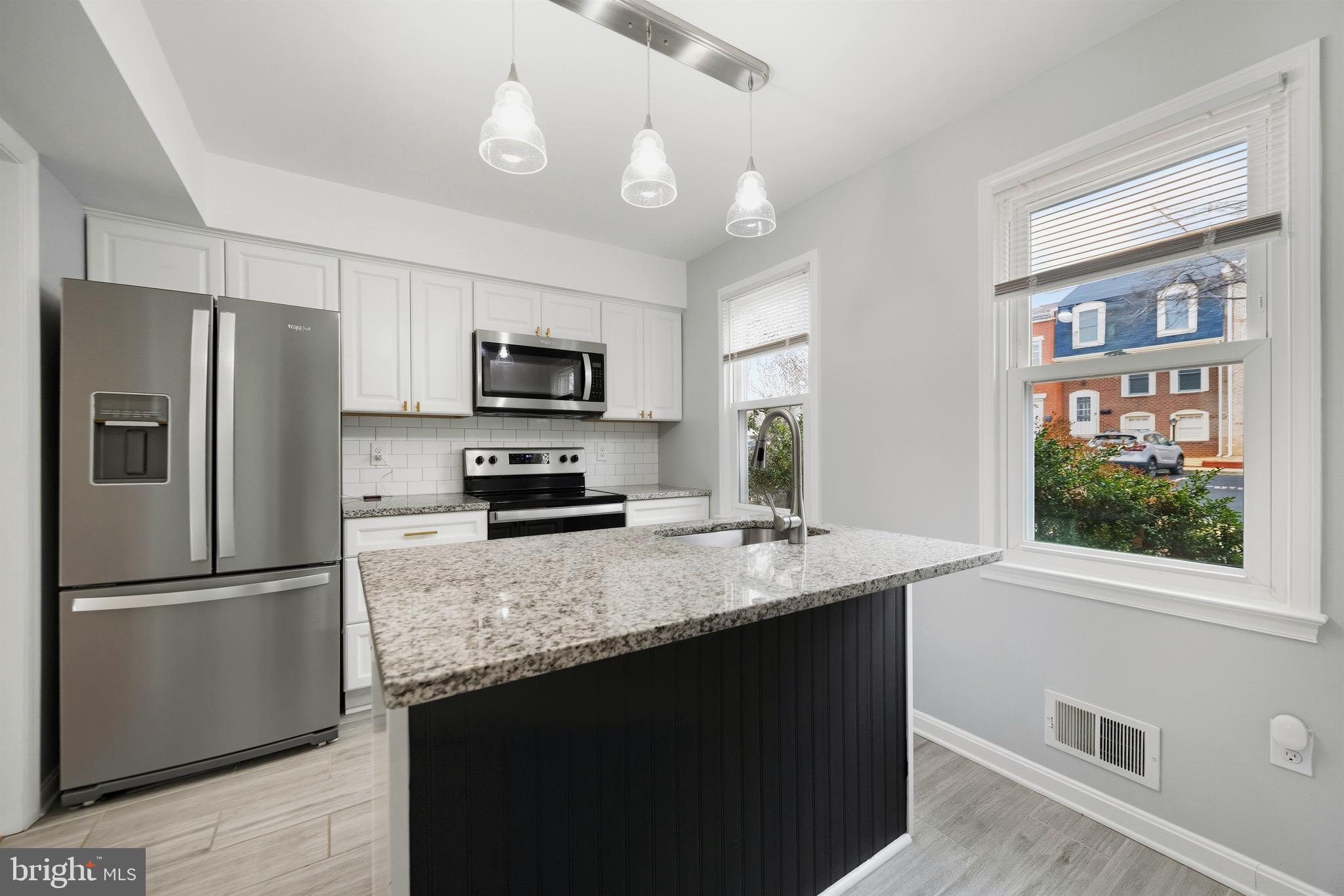 8 SUPREME COURT 24-4