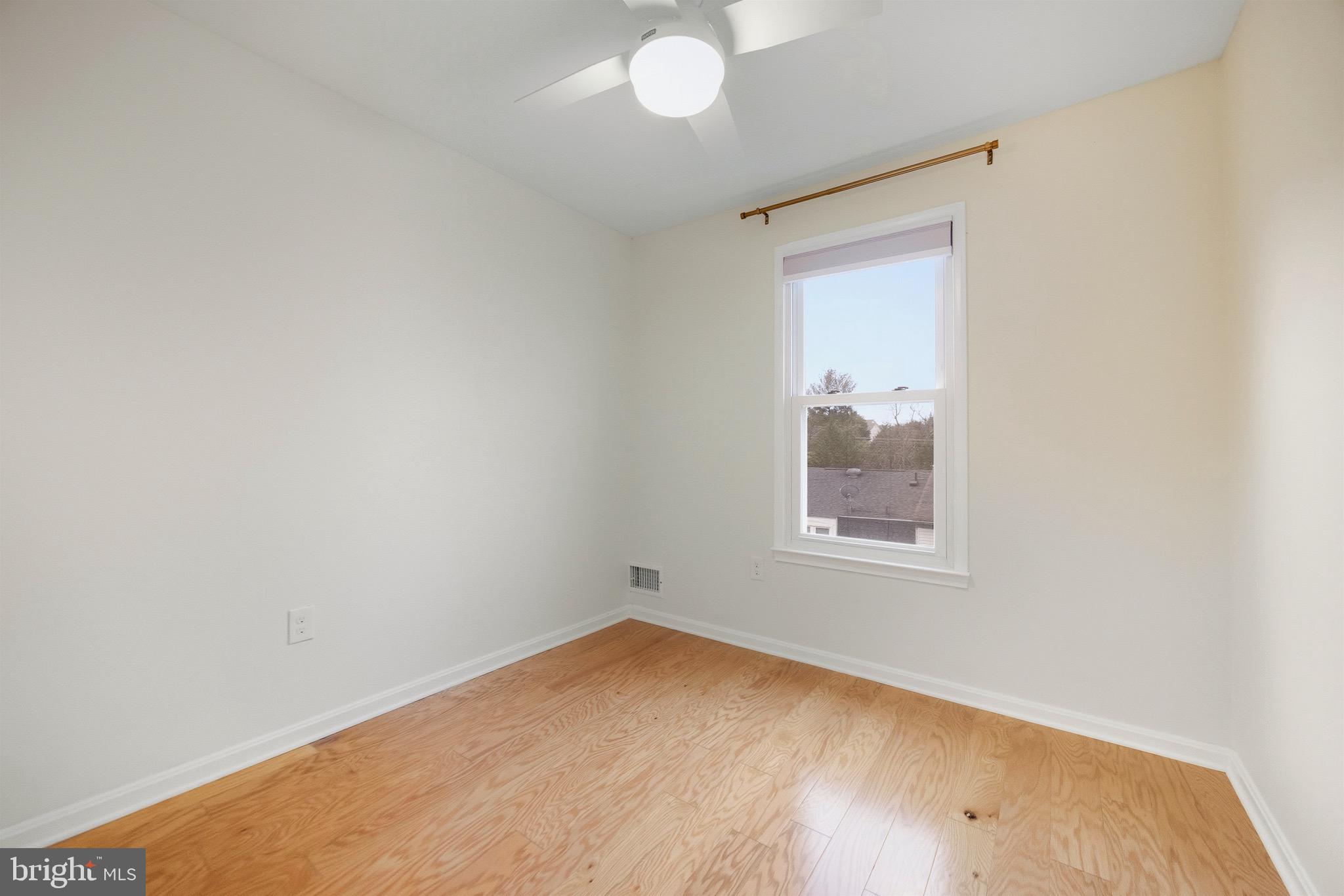 SHADY GROVE VILLAGE - Residential