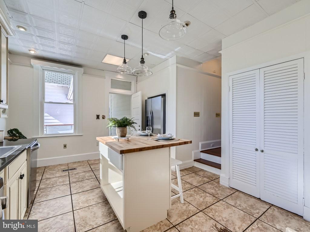 LOCH HILL - Residential