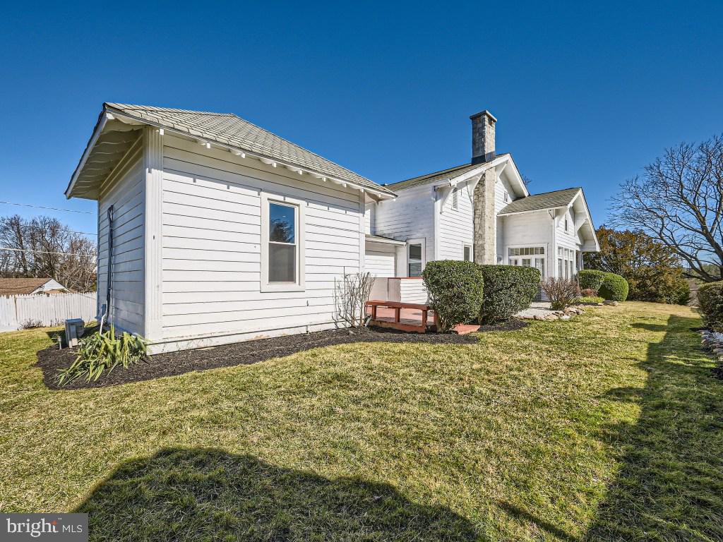 LOCH HILL - Residential