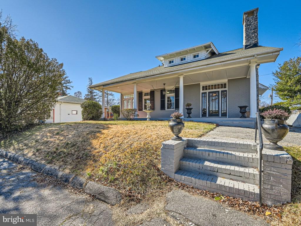 LOCH HILL - Residential