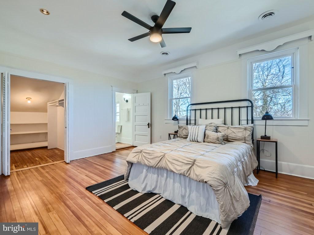 LOCH HILL - Residential