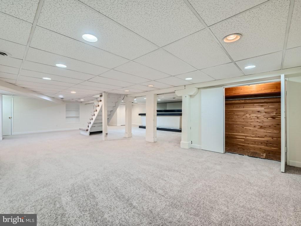 LOCH HILL - Residential