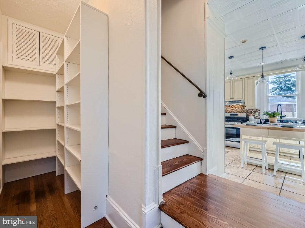 LOCH HILL - Residential