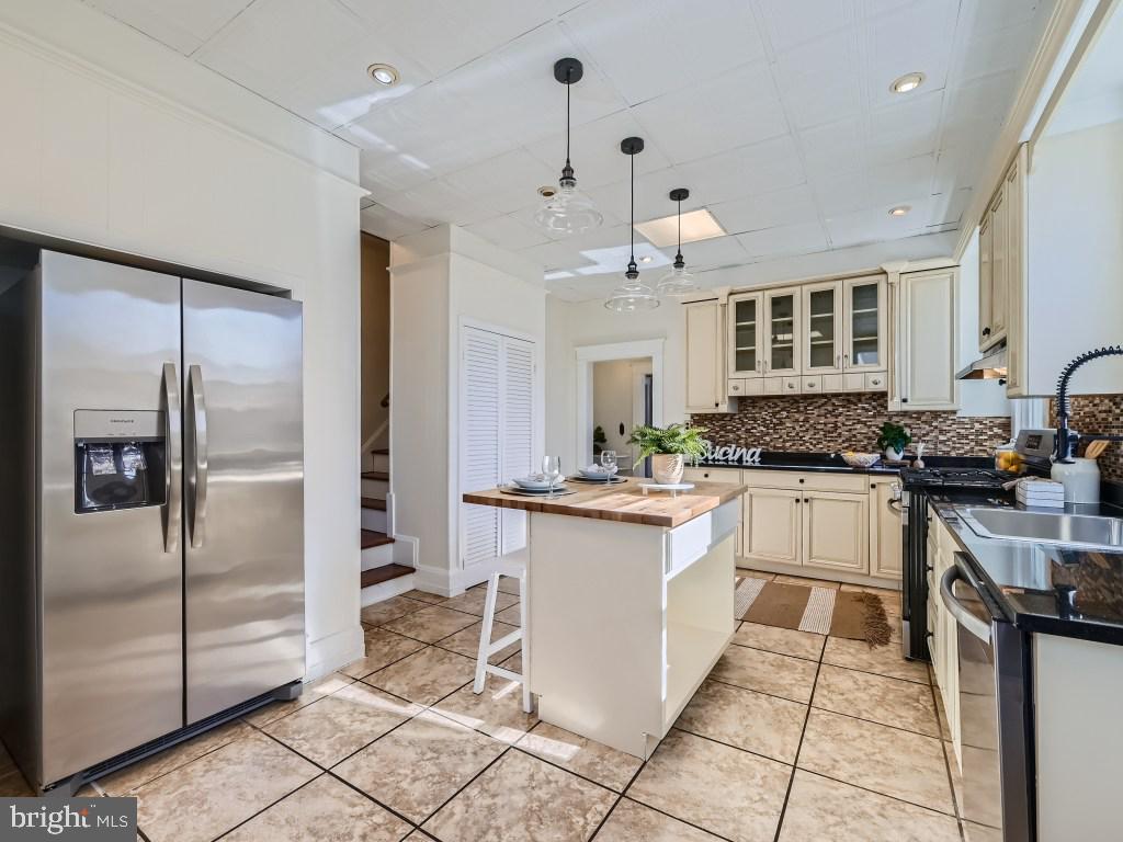 LOCH HILL - Residential