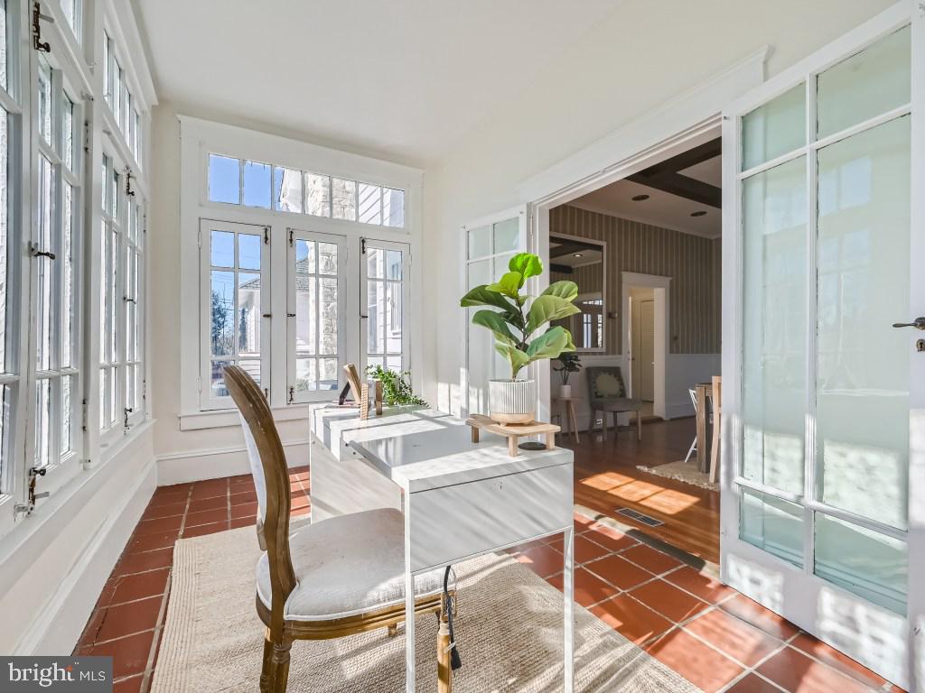 LOCH HILL - Residential