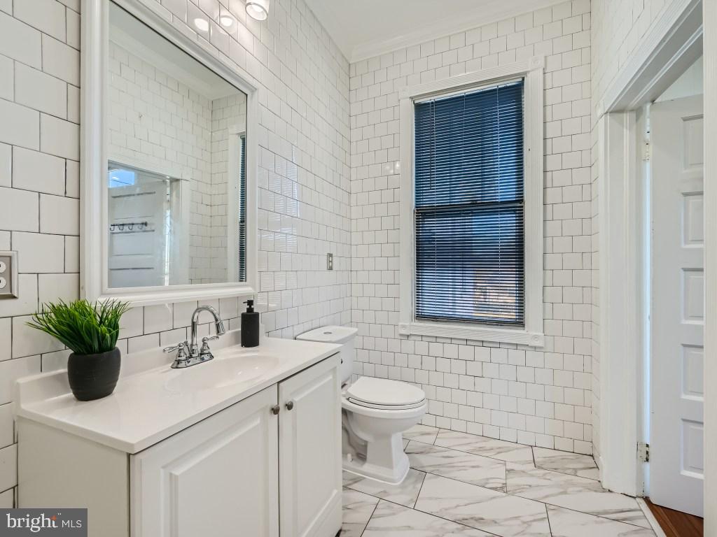 LOCH HILL - Residential