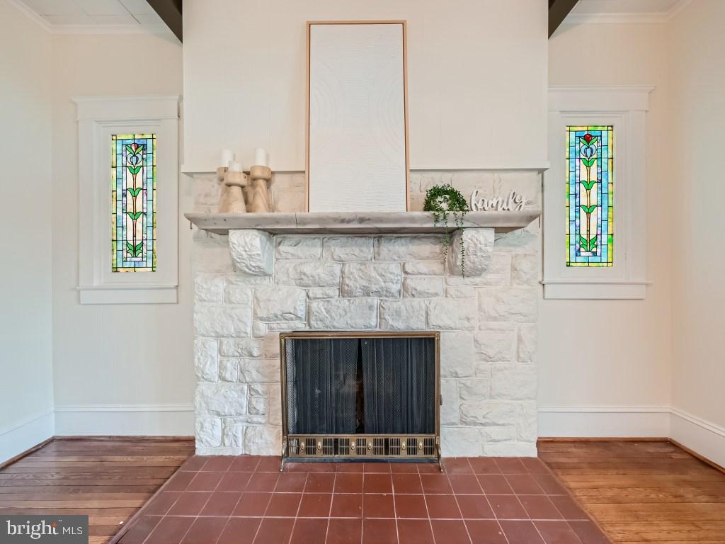 LOCH HILL - Residential